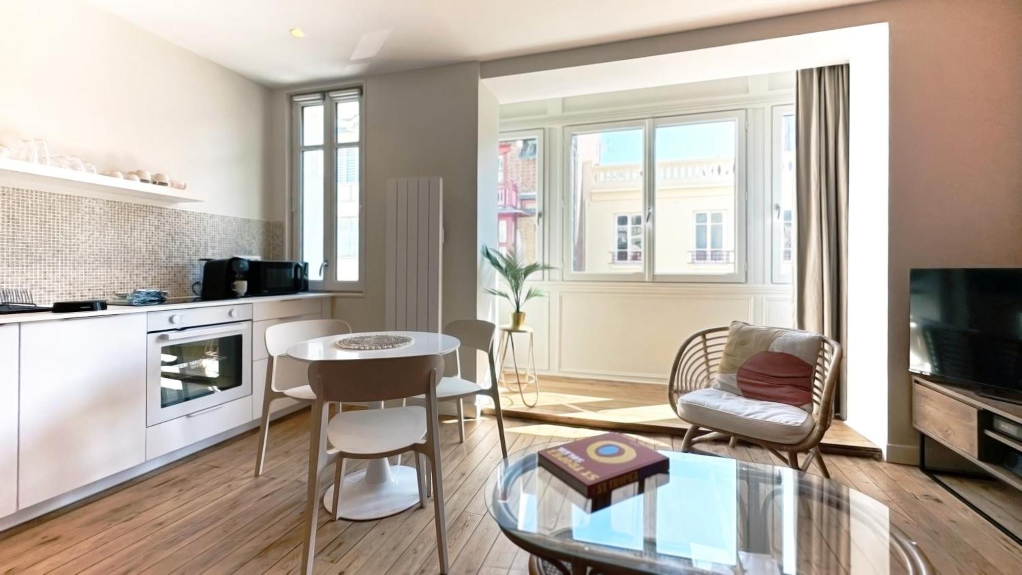 Villa Adele, Bow-Window Vue Mer - Appt 02 Мер-ле-Бен Экстерьер фото